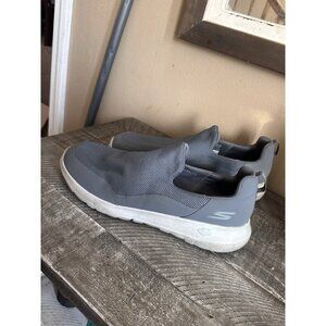 Skechers Performance Men's GoWalk Max Privy Slip-on Walking Shoe Size 11.5